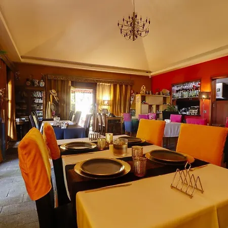 Dazk Golden Estate