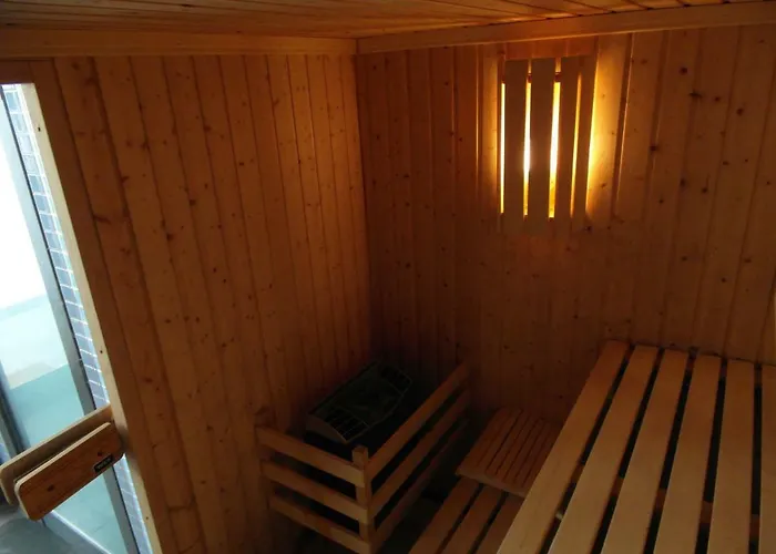 Gæstehus Dazk Golden Estate 4*